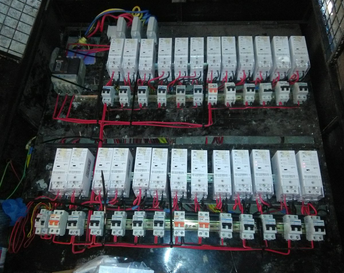 CationEng's tweet image. Smart Work sells.....