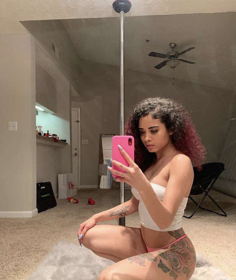 like what you see baby? dm me to buy 😘 #freaky #horny #nudity2019 #slut #nudesforsale