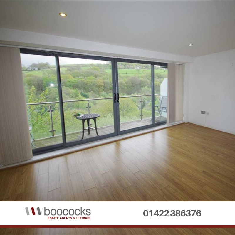 boococks's tweet photo. This 2-bed apartment is situated in the centre of #Ripponden and provides good access to the M62 motorway network 🛣️ 

🏠🏠£150,000 🏠 🏠 

Open plan lounge and dining area with fully fitted kitchen, bathroom, two bedrooms, covered parking facility

https://t.co/Wkw4byUAtV https://t.co/3u0SWju8g8