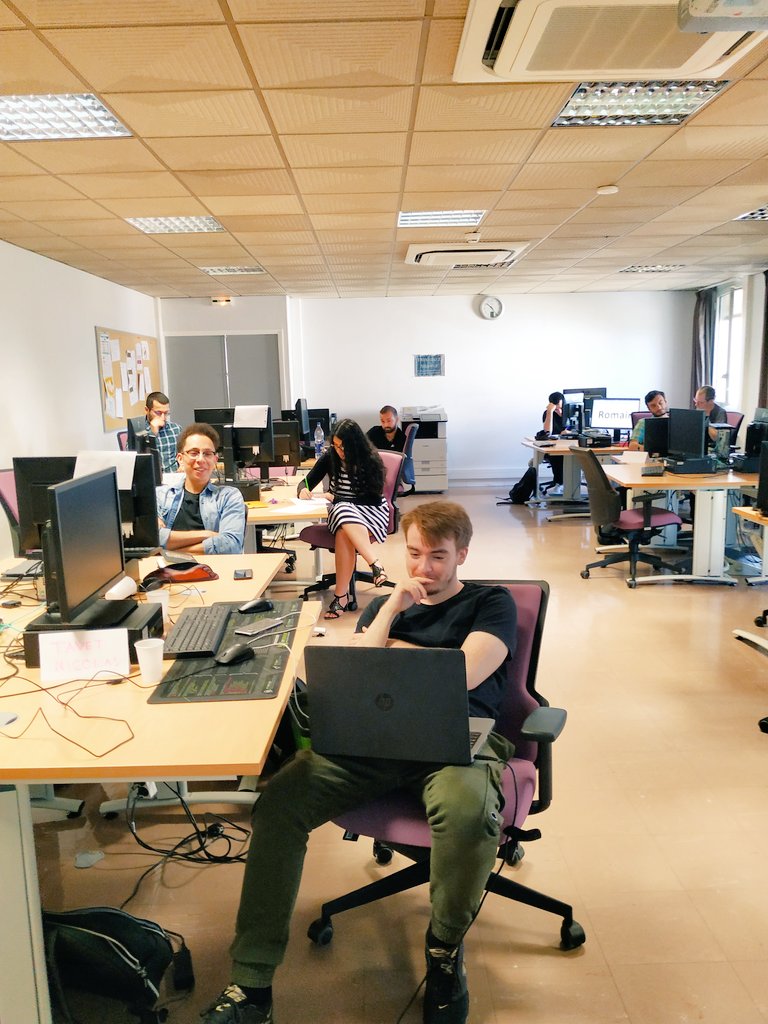 cbpnetwork's tweet image. About the last 2 days... Thank U #Codevry Team for your welcome! #greatmoments 💻🔝🤗 #DigitalEnglish #DigitalMarketing #socialmedia 👩🏽‍💻