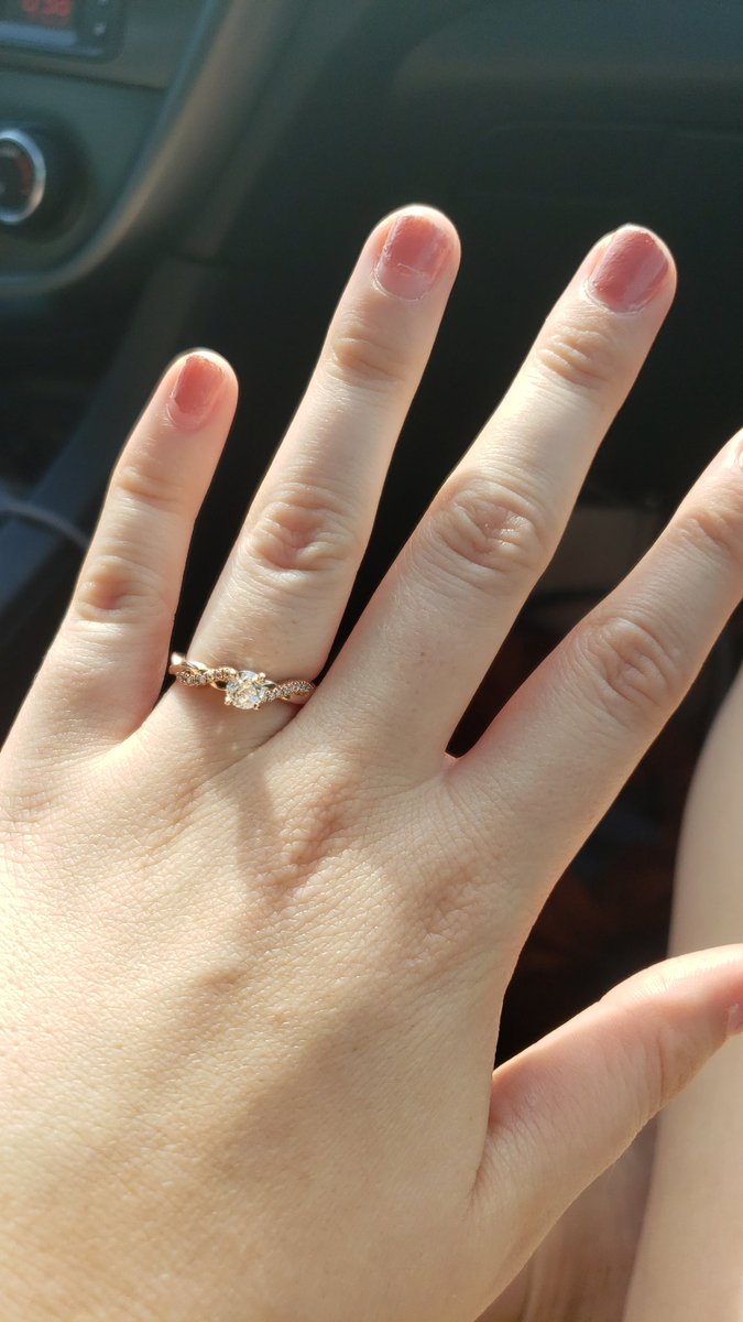 maaadisoonnann's tweet photo. I get to marry my best friend!!! #MrsMoss https://t.co/VuQRtsoheO