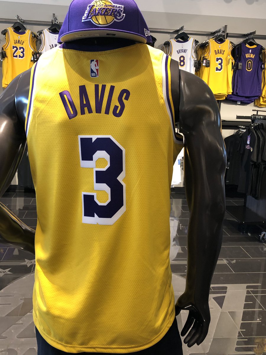 lakers jersey store near me