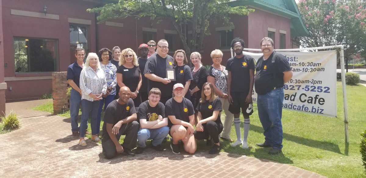 Peach Chamber tweet media