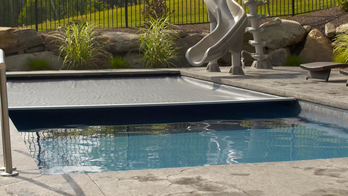 CoverSafeInc's tweet image. An #AutomaticPoolCover acts as a barrier to protect against drowning accidents, making your pool area the relaxing, worry-free paradise it should be. ☀️
Learn more about @CoverSafeInc on our website - Coversafe.com.
#coversafe #poolcover #autocover #poolpro #poolbuilder