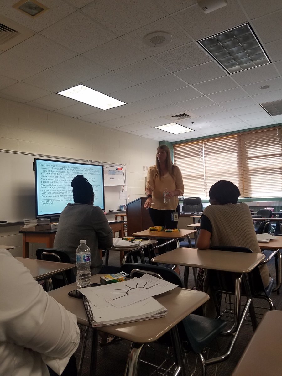 OAAP_MCS's tweet image. Love seeing our ILEARN teacher leaders share their expertise #MCST3 way to go Ms. Taylor @ALBurrussEle