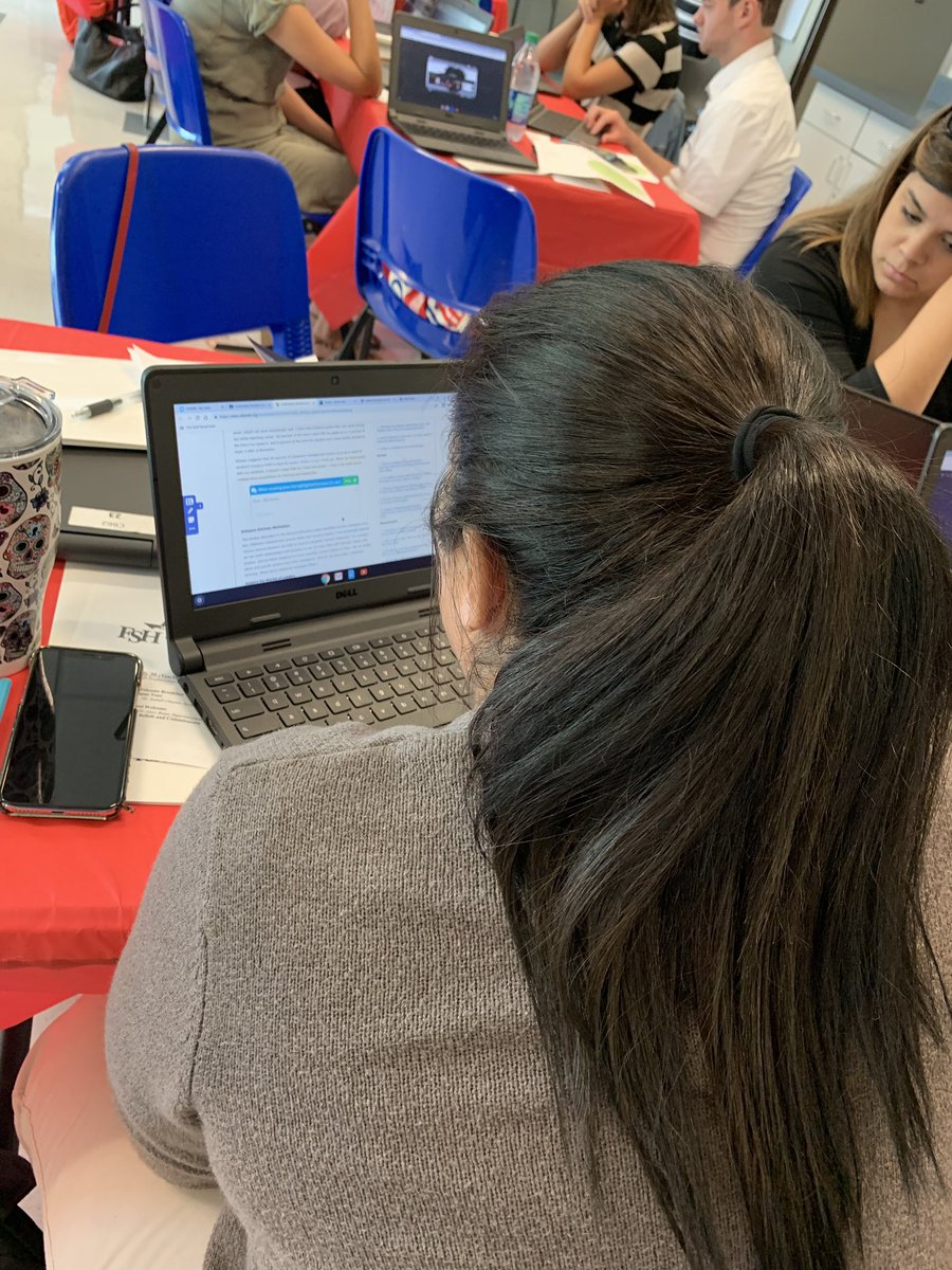 CMBsquared's tweet photo. Now we’re learning about how to Cultivate Student Leadership. #NewTeacherInduction #InsertLearning #Empowerment https://t.co/YMgki5MlAF