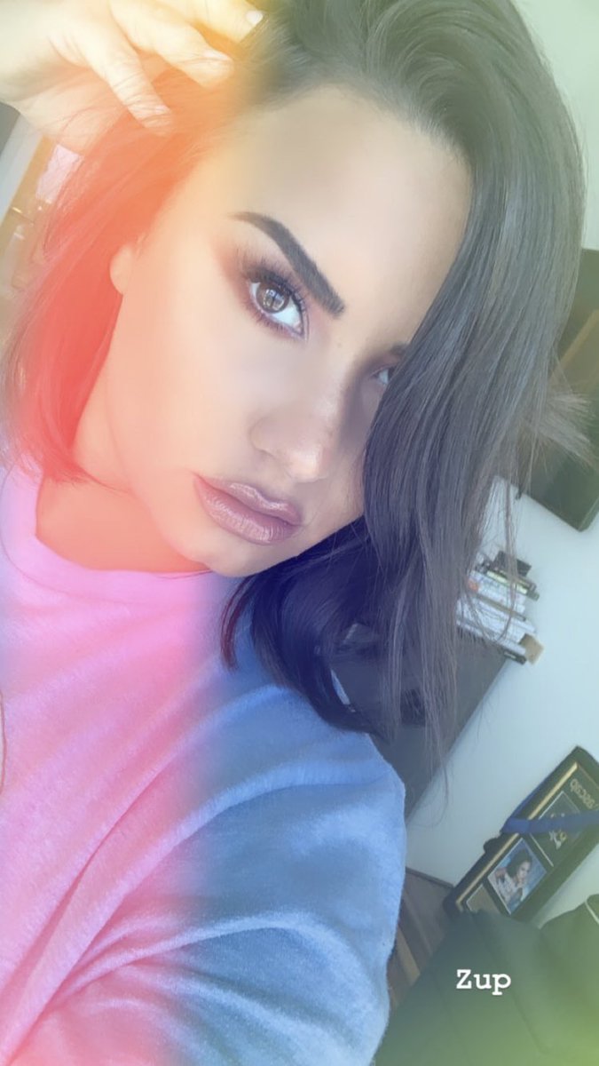 Demi Lovato Madrid🍒 tweet media