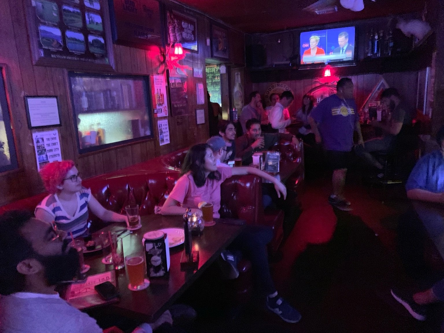 Dsa La On Twitter We Re At Ye Rustic Inn At 1831 Hillhurst Watching The Dncdebate Right Now Come Hang With Us