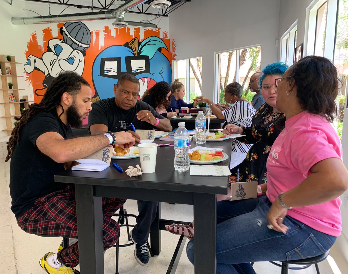 JTFoundation99's tweet photo. This afternoon, JTF staff members representing the @JasonTaylor Reading Room, @bluapplePoetry, administrative, and operational departments spent some time getting to know each other a little better before we kick off the new school year! #TeamJTF #Studioblu https://t.co/Fd4atAmmp3