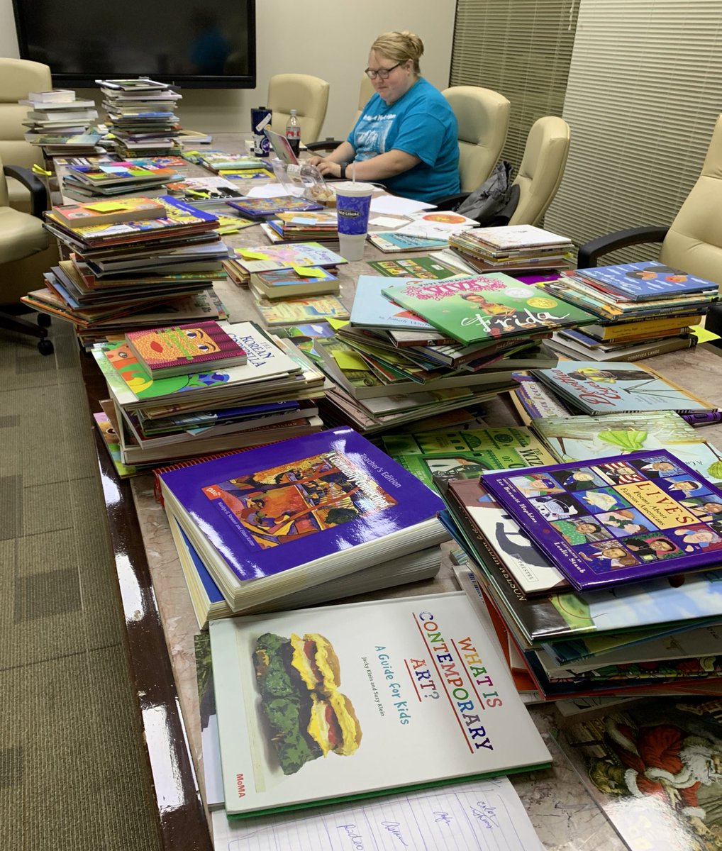 Books, books, and more books! @ArtWithWagner is trying not to drown in the book piles and I’m trying not to get distracted while helping <a href="/DrKels50/">Dr. Michaelann Kelley</a> organize all of her books! We love to read in Aldine! #AldineArt <a href="/AldineISD/">Aldine ISD</a> #WeAreAldine @EckertEagles