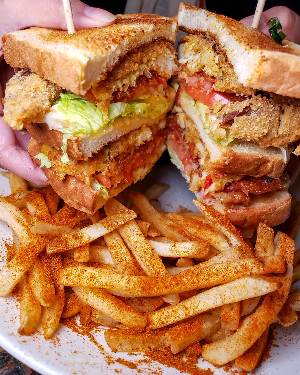 We're going clubbing aka we're setting out to find this double decker club sandwich. (📸: <a href="/BmoreFood/">BmoreFood</a>)