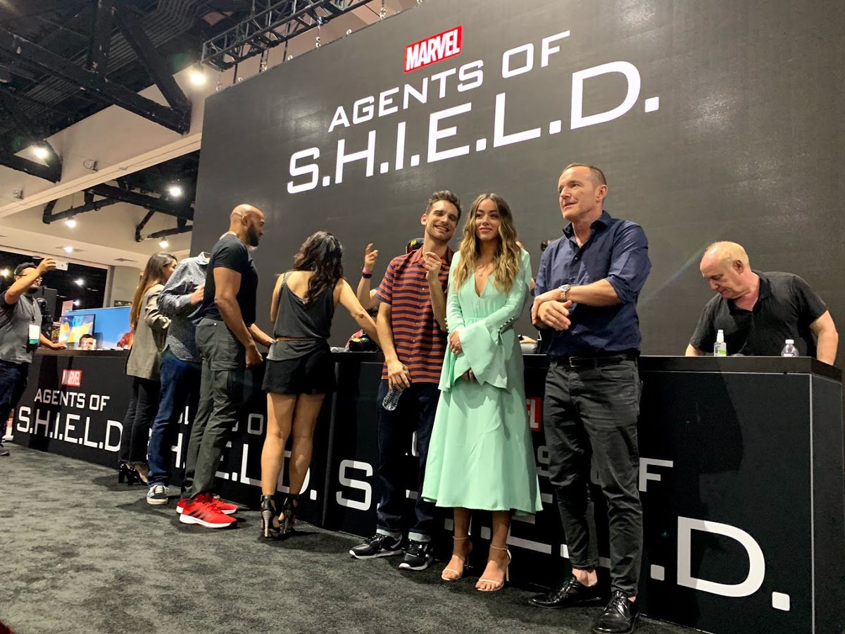 Behind AoS tweet media