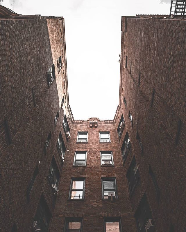 raise a hallelujah // @bethelmusic .
.
Shot on @fujifilmx_us X-T30
.
#okuokokophotography
.
#fujifilm #fujifeed #fujifilmxt30 #beststreets #fujifilmz #landscape_captures #fujifilmxseries #architecture_nyc #streetstyleinspiration #streetstory #creativeton… ift.tt/2Kd8jFL