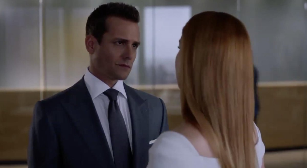 JAMMFsSassenach's tweet photo. Quiet tie to loud tie- did some get lucky?! lol 
He's lucky because he has Donna but he also got lucky after he told his girl he missed her. 
#Darvey #suitss9 #Suits #SuitsS10 https://t.co/d0B4HMtqMU