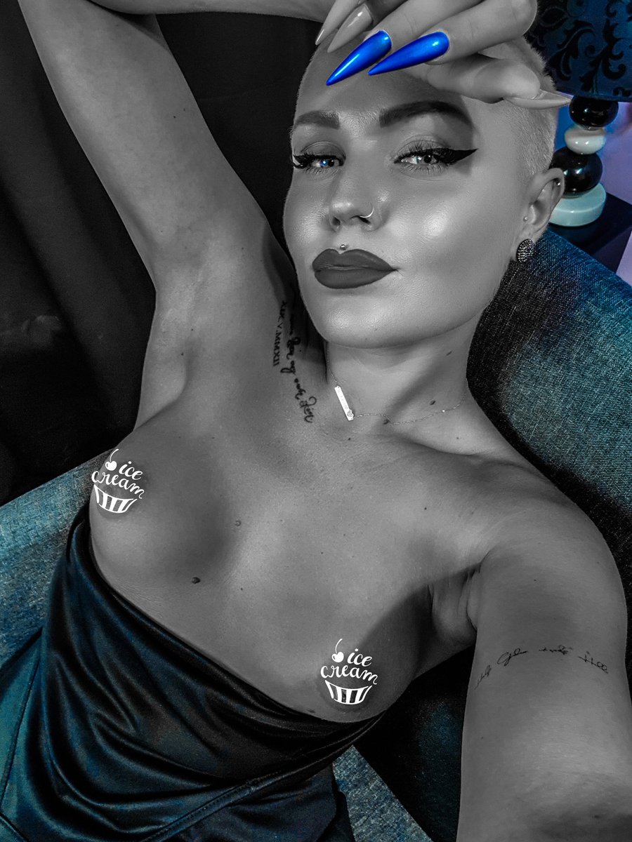 YourIcedQueen's tweet photo. I am brave, fearless,bold and strong!
#bodyworship
#longclaws
#nailsfetish
#shorthairfetish
#perfectbody
#femdom
#sph
#cbt https://t.co/55gUnjhjOJ