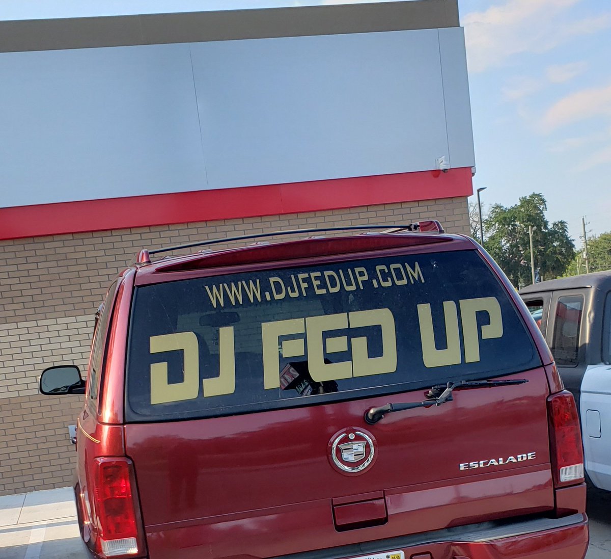 fedupofficial's tweet photo. See a fed up sticker..... #spotted https://t.co/Sx4UJXCsQI