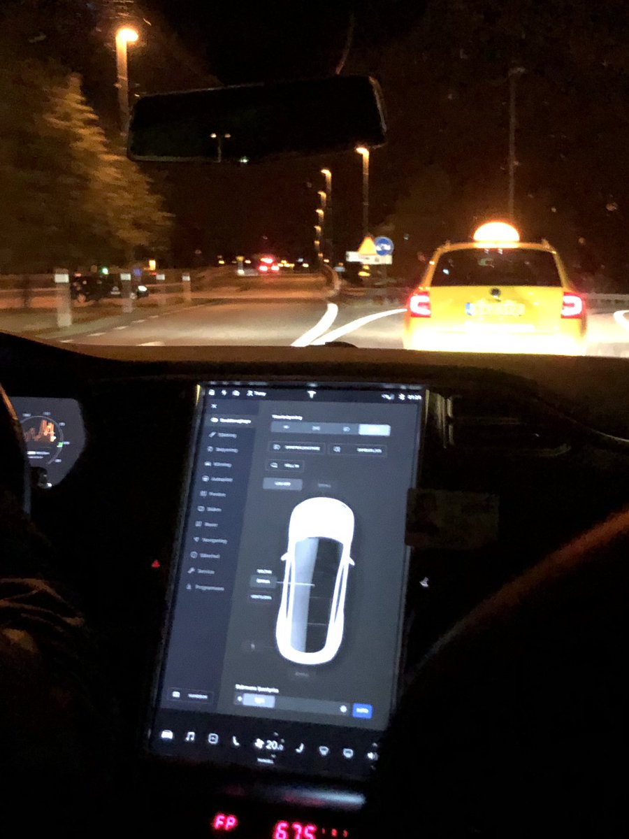 omnitix's tweet photo. Finally in a Tesla!!!!! #tesla #massivescreen #finallyinstockholm https://t.co/KxlzC2XHgP