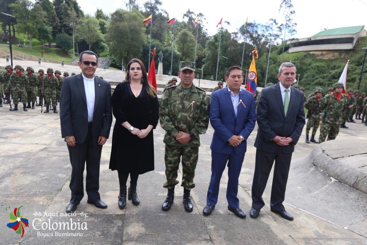 GobBoyaca's tweet photo. ¡Más grandes eventos en Boyacá que conmemoran el Bicentenario!

En el ‘Altar de la Patria’ se llevó a cabo el acto de apertura de la edición número 13 del Concurso Arcadia que, por primera vez en su historia, se realizará en una ciudad diferente a Bogotá: https://t.co/rK19AY4g5V. https://t.co/FBBAJQ1UYG