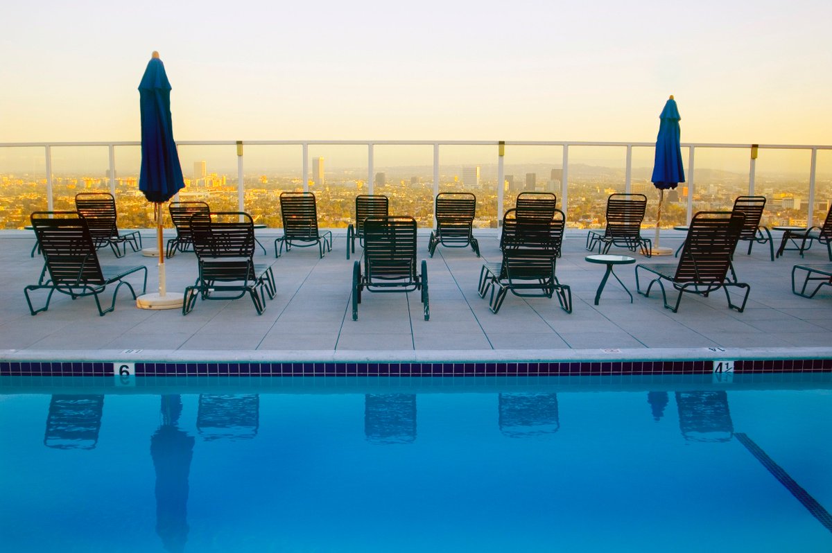 LandonHotel's tweet photo. Summer is flying by! Book your next vacation at Landon by October 1, and receive 15% off using promo code SUMMER #LandonTravel #Vacation https://t.co/cLsw2FW9hc