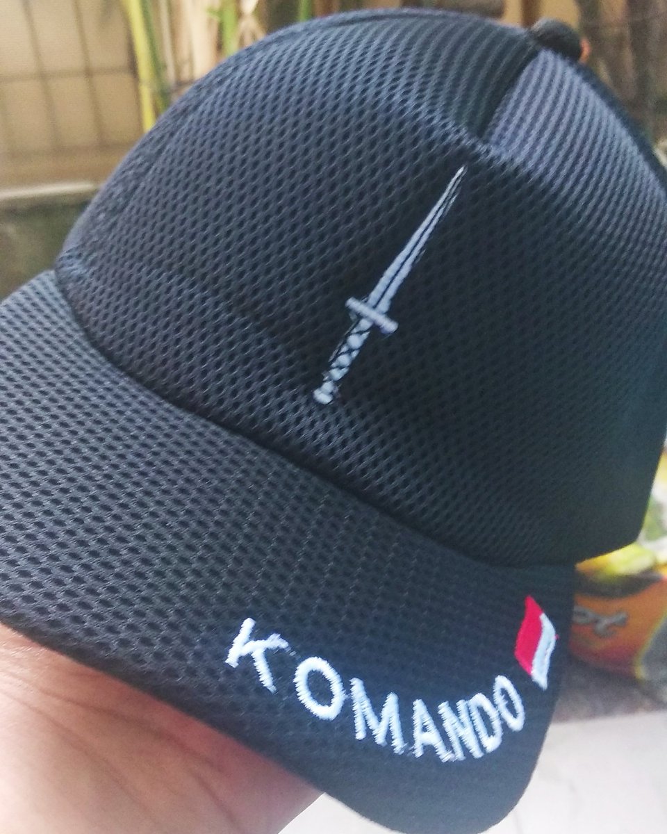 Topi favorit bapak
#AlFatihah