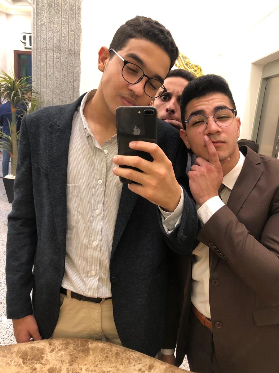 ربنا ممكن يعوضك بناس حلوه تعوضك عن ناس كتير راحت بس انا مكنتش عاوز ناس متخلفه تزود عليا هبلي 😂😂❤ش