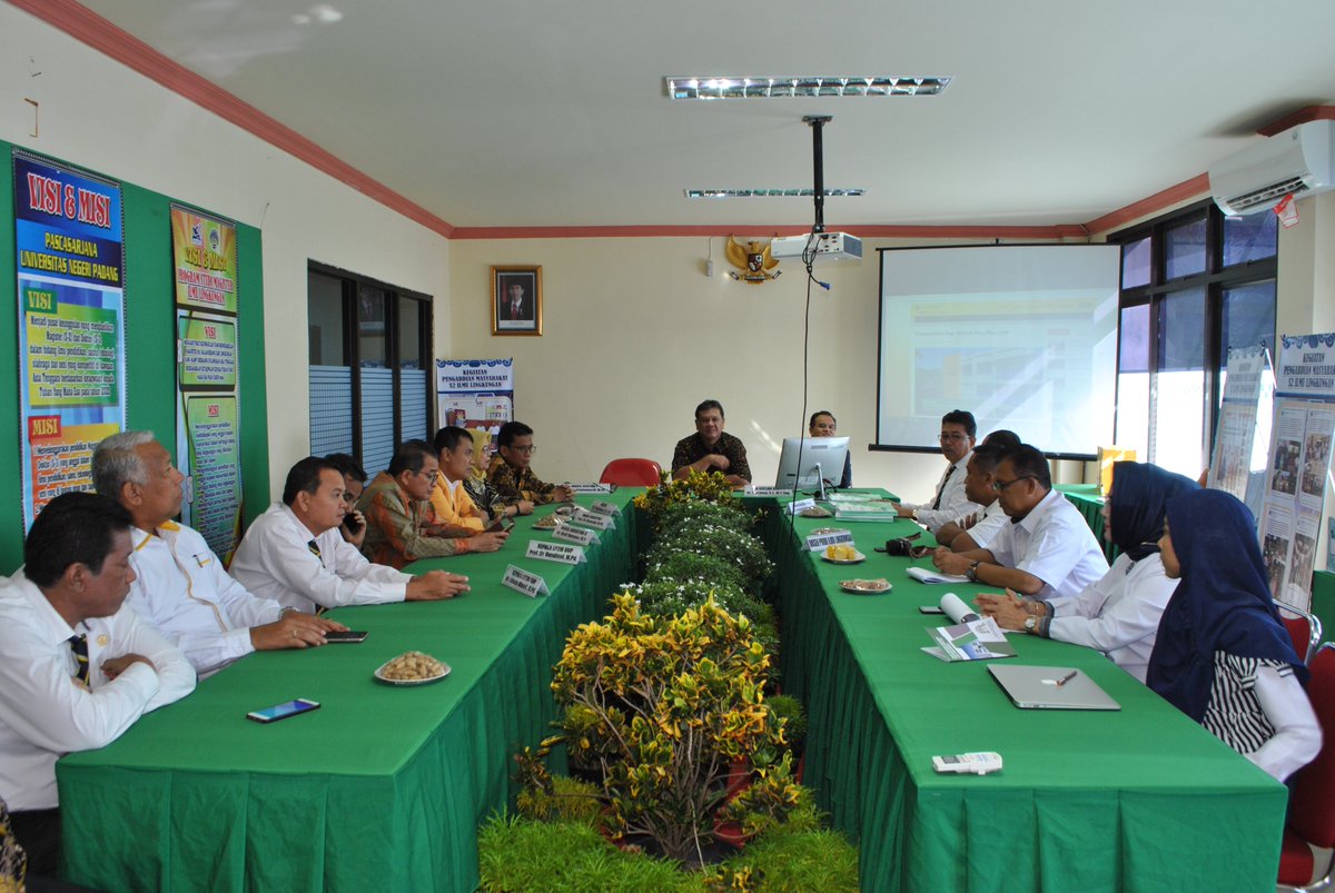 PascasarjanaUNP tweet media