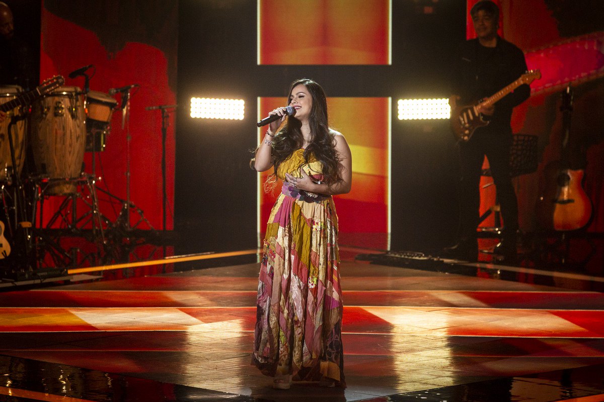 OsGonzagas's tweet photo. AAAAAH QUE ALEGRIA DANADA QUE A GENTE TÁ! Tu foi incrível, Kami! A família Os Gonzagas tá contigo ❤ @TheVoiceBrasil
⠀
Foto: Isabella Pinheiro / Gshow
#MariaKamila #TheVoiceBrasil #TimeTeló https://t.co/EQdx04OxbH