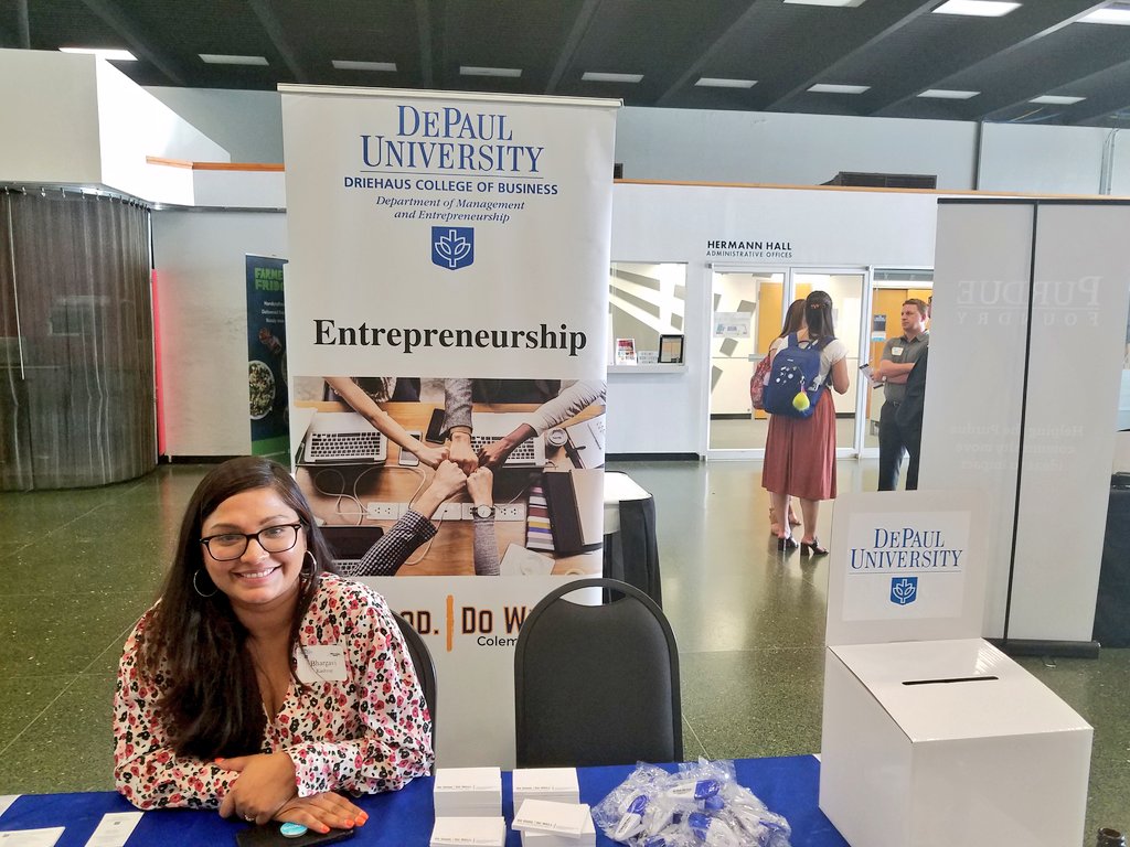 mattragas's tweet image. University Pitch Madness 2019 @illinoistech with collegiate entrepreneurs from seven midwest universities. Great work @DePaulU @ColemanCenter and all student participants! #entrepreneurship #entrepreneurs #pitchmadness