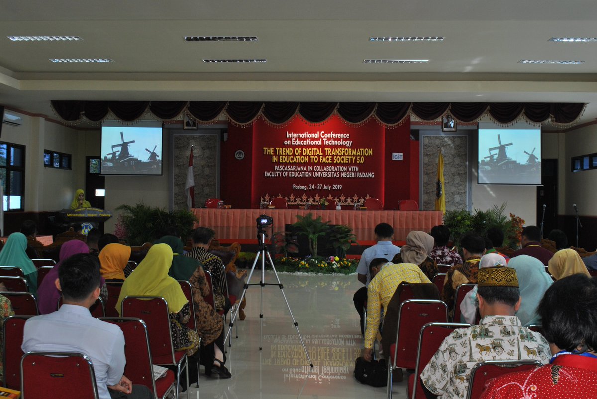 PascasarjanaUNP tweet media