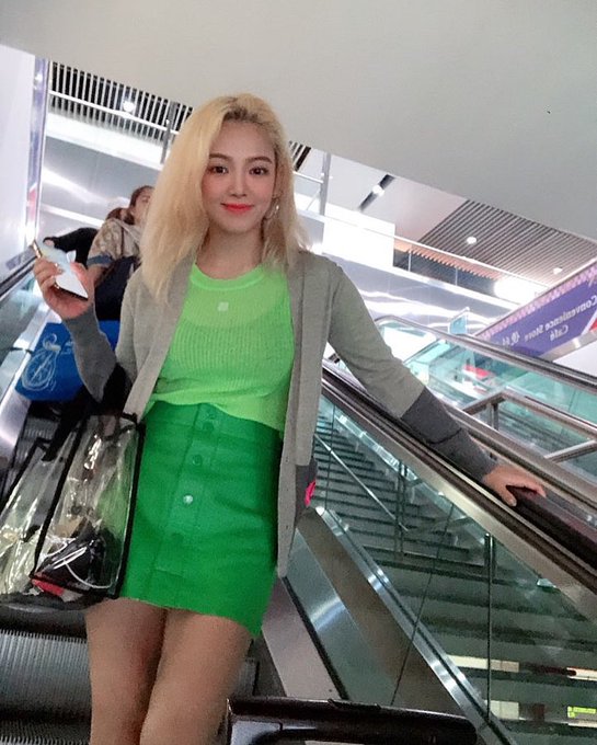 [TỔNG HỢP] Bài đăng trên IG của Hyoyeon EAy1ep0WwAAcosd?format=jpg&name=small