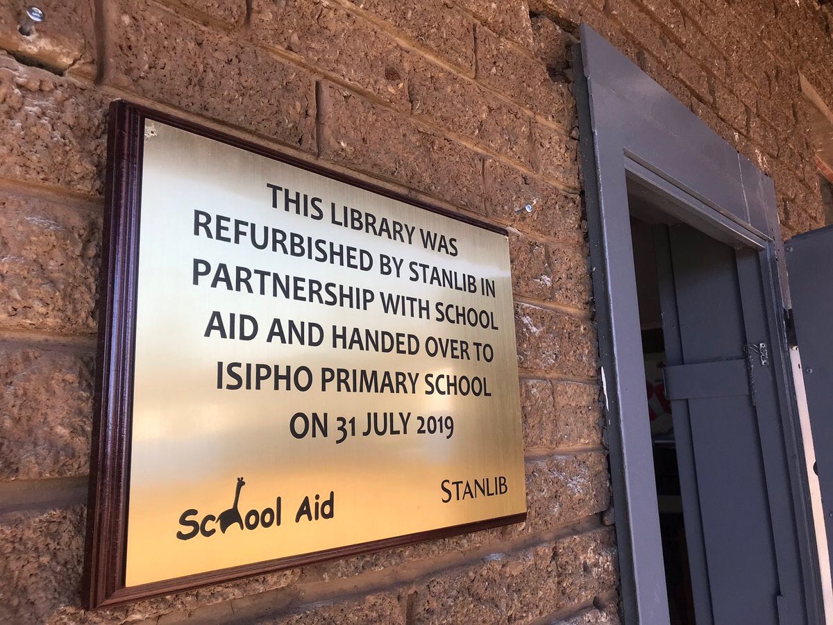 SchoolAidSA's tweet image. Thank you to our partner @STANLIB for making this happen! 🙏 We truly believe that every school should have a library 📚 and we know this will make a difference to the 559 learners at Isipho Primary School.