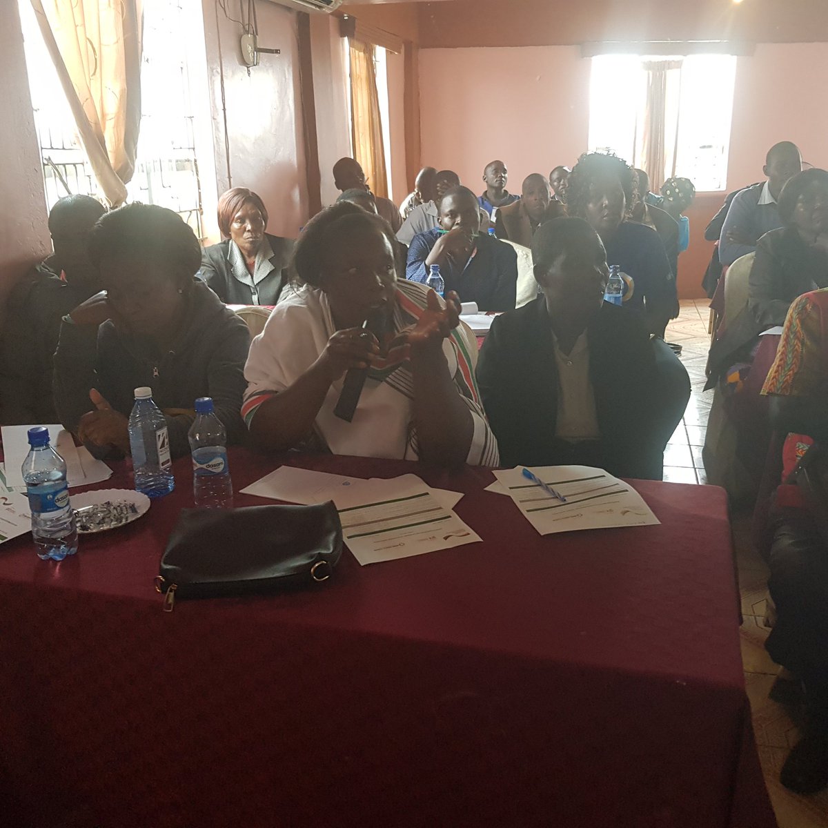 #SDGsKenya; staff from Vihiga County sharing the #SDGs mainstreaming efforts within County development plans. 
Commitments include;
1) Mobilizing Champions
2) Monitoring through reporting 
3) Alignment with annual development plan
#LeaveNoOneBehind Vihiga Community Dialogue