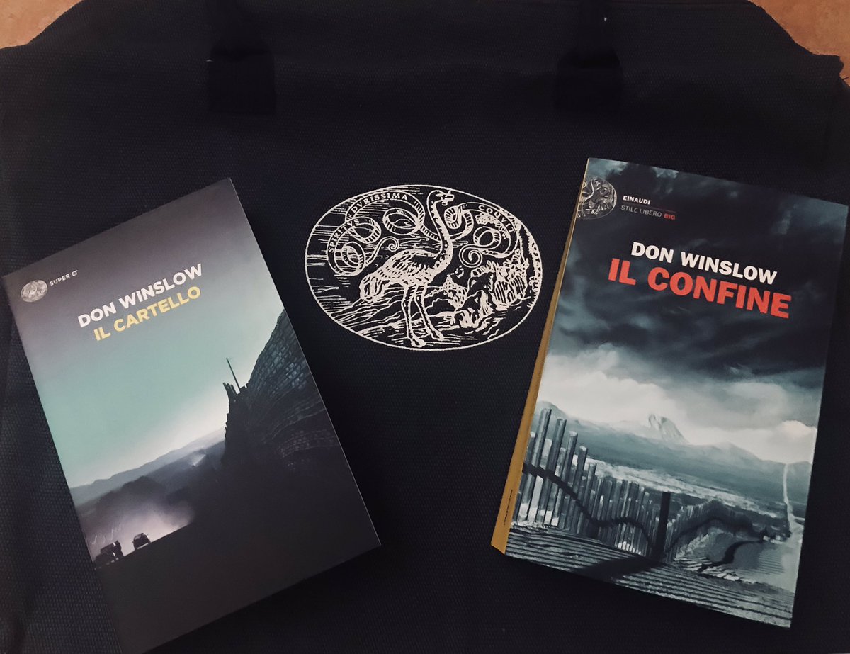 Alla fine ho ceduto anch’io alla #borsaEinaudi. Reduce dalla lettura de “Il Potere del Cane” di @donwinslow, ne ho approfittato per completare la trilogia. 

@Einaudieditore #IlCartello #IlConfine #DonWinslow