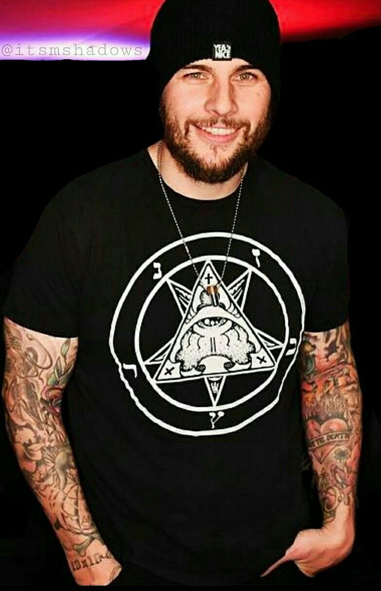 Happy birthday M Shadows 