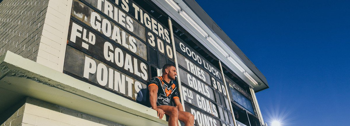 As the official courier partner of the Wests Tigers, we would like to wish Robbie Farah all the best for his retirement. 
Let's have a big send off for Robbie at Leichardt oval tomorrow night. We love our Tigers!
#alliedexpress #AlliedExpressWestTigers #robbiefarrah #ourjungle