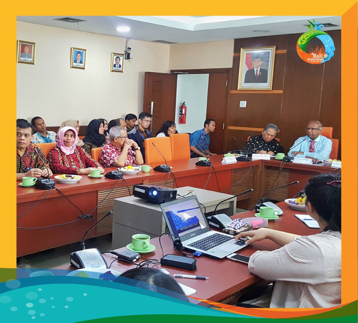 icid2019's tweet photo. Indonesian National Committee of ICID is welcoming our honourable guest from ICID Central Office. Dr. Vijay K. Labhsetwar as the Executive Secretary - ICID Central Office is delivering a sharing knowledge discussion about the modern irrigation concept on Friday, 12 July 2019. https://t.co/XgorpI4s0B