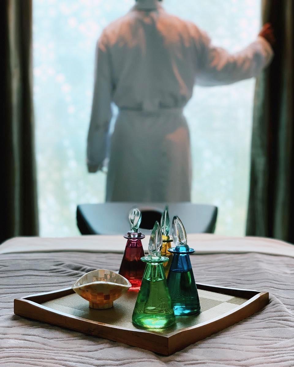 FSBahrain's tweet image. In a hurry? Try our selection of #FSSpa express treats using the purest natural ingredients, essential oils and specialized massage techniques. 📸 @salehalbraik #FourSeasons #Bahrain