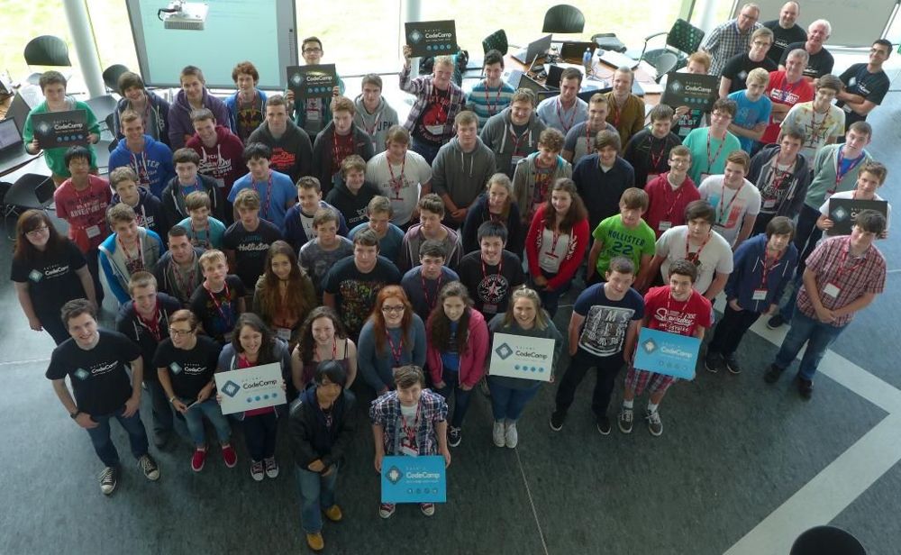 Axial_3D's tweet photo. We're back at @kainosacademy Code Camp today, with our newest Machine Learning Engineer, @mcunn98 presenting his academic career - from GCSE to Deep Learning in Medical Imaging!
#STEM #Technology #DeepLearning #CodeCamp19 @ai_ni_community https://t.co/PMxzBz5Wg1