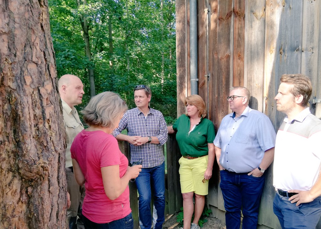CDU-Fraktion RLP (@cdufraktionrlp) on Twitter photo Klimaveränderungen machen es notwendig, dass wir auch dem #Wald helfen, sich zu verändern. #WaldlandPfalz #Lennebergwald <a href="/ChBaldauf/">Christian Baldauf</a> <a href="/SabineFlegel/">Sabine Flegel</a> <a href="/NinoHaase/">Nino Haase</a> Klimaveränderungen machen es notwendig, dass wir auch dem #Wald helfen, sich zu verändern. #WaldlandPfalz #Lennebergwald <a href="/ChBaldauf/">Christian Baldauf</a> <a href="/SabineFlegel/">Sabine Flegel</a> <a href="/NinoHaase/">Nino Haase</a>