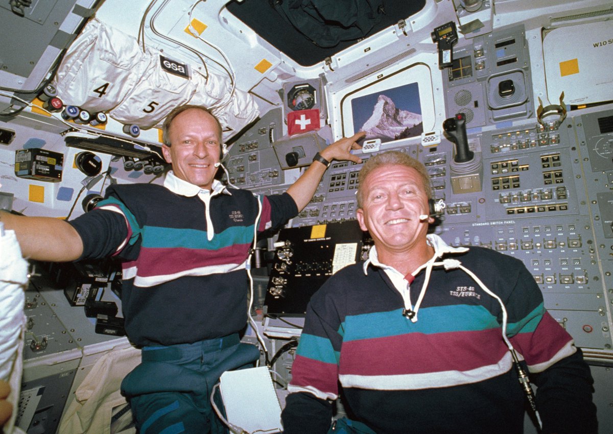 DutchSpace's tweet photo. @ESA_History @Astroclaude @AgenziaSpaziale @esaspaceflight @NASAhistory @ASE_Astronauts @ESA_Italia More of Claude Nicollier in hi-res #STS46 #ESA https://t.co/LfV7YC5eFq