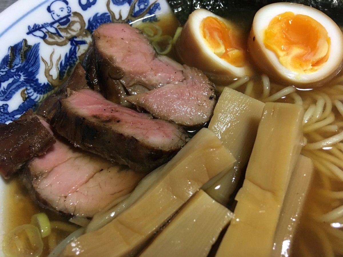 ななせなつひ お料理モーメント公開中 On Twitter 二郎系はだいたい煮込んだだけのチャーシューですね 色々なチャーシューが世の中にはある
