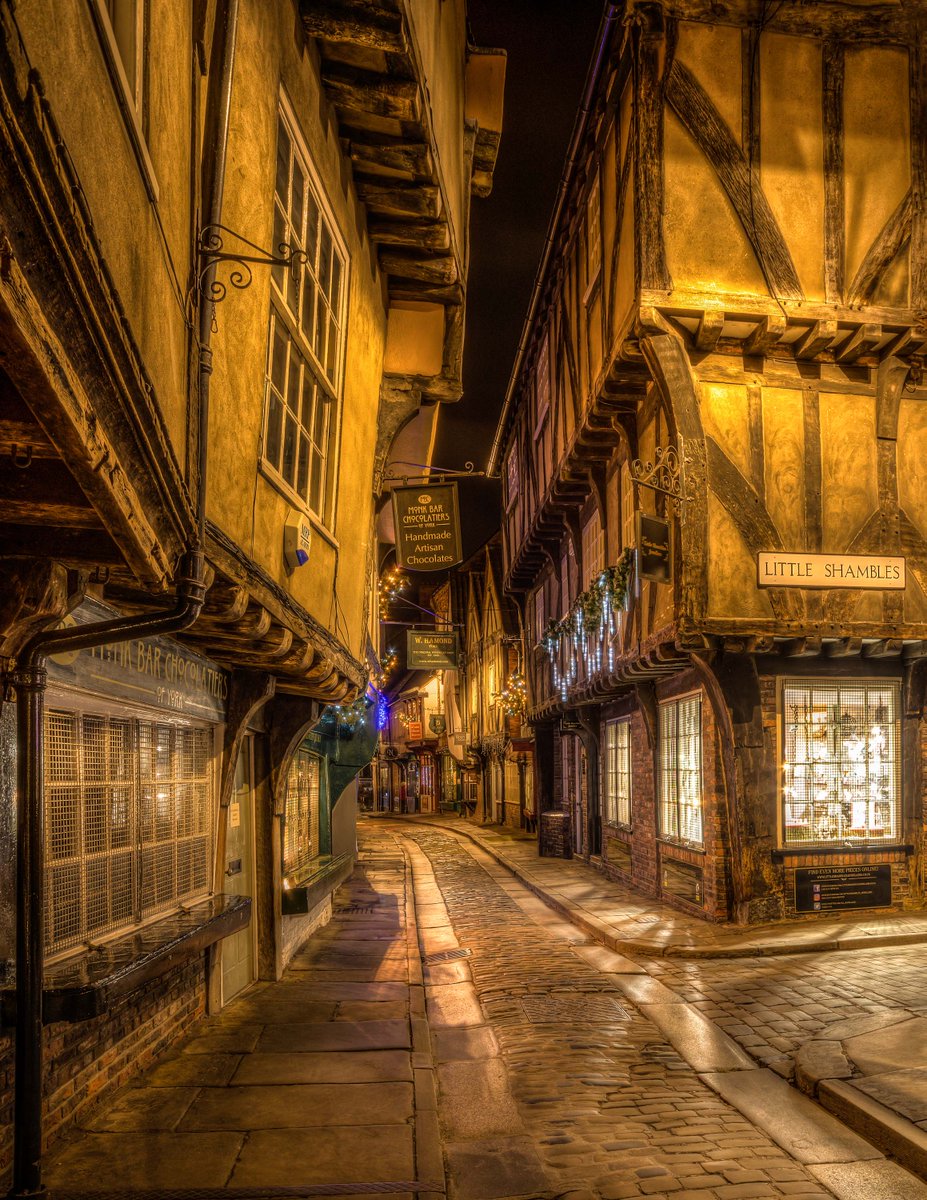 HistoryHit's tweet image. Historic Photographer of the Year @hpotyawards is open for entries, just like this one of The Shambles in #York by David Oxtaby, especially for #YorkshireDay! They're being judged by, amongst others, @marinamaral2 and our very own @thehistoryguy so make them good! #hpoty19