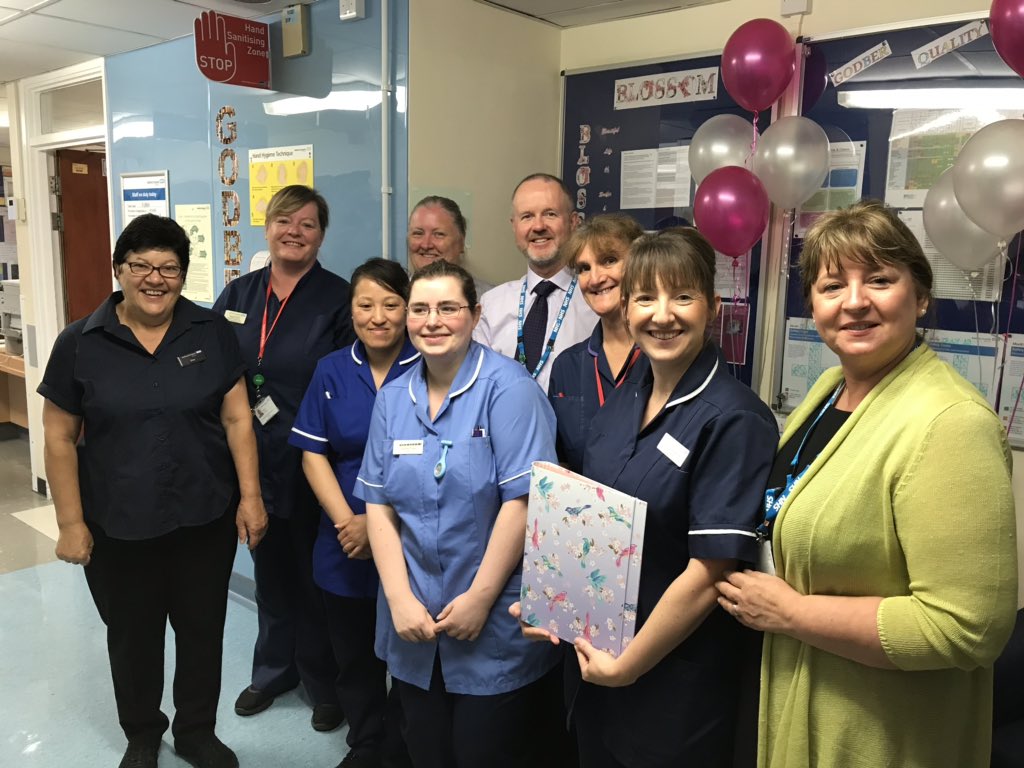 Exciting times ! launching the ‘Blossom’ end of life project on Godber ward well done team <a href="/JaneDove7/">Jane Dove</a> <a href="/janeDan92835338/">Jane Daniel</a> <a href="/bedfordhospital/">Bedford Hospital (Bedfordshire Hospitals NHS FT)</a> @BedfordNursing <a href="/KarenJWard21/">Karen Ward</a> <a href="/Paul_Tisi/">Paul Tisi</a>
