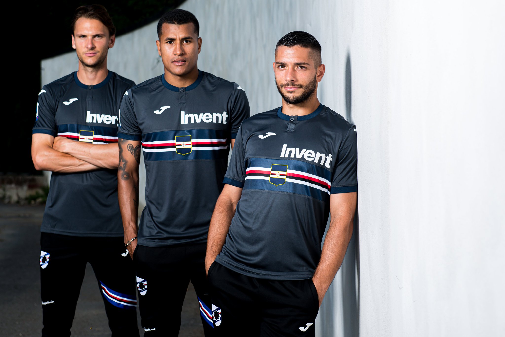 lengua Entrada Hecho para recordar Todo Sobre Camisetas on Twitter: "🇮🇹 @sampdoria y @JomaSport han  presentado su tercera camiseta 2019/20: https://t.co/YCw8scNuVo  https://t.co/v7nBcFb59U" / Twitter