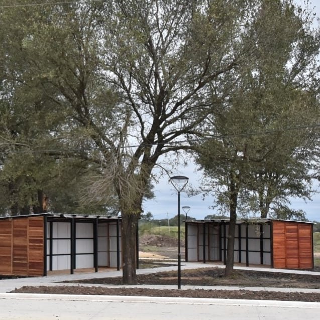 #CentrodeInnovacion Tecnológica de la Madera👉En etapa Final los trabajos en los distintos frentes de obra de una obra trascendental para el desarrollo de la industria maderera. <a href="/domingopeppo/">Domingo Peppo</a> <a href="/produccionchaco/">Min Producción y Desarrollo Económico Sostenible</a> @Min_Infra_Chaco