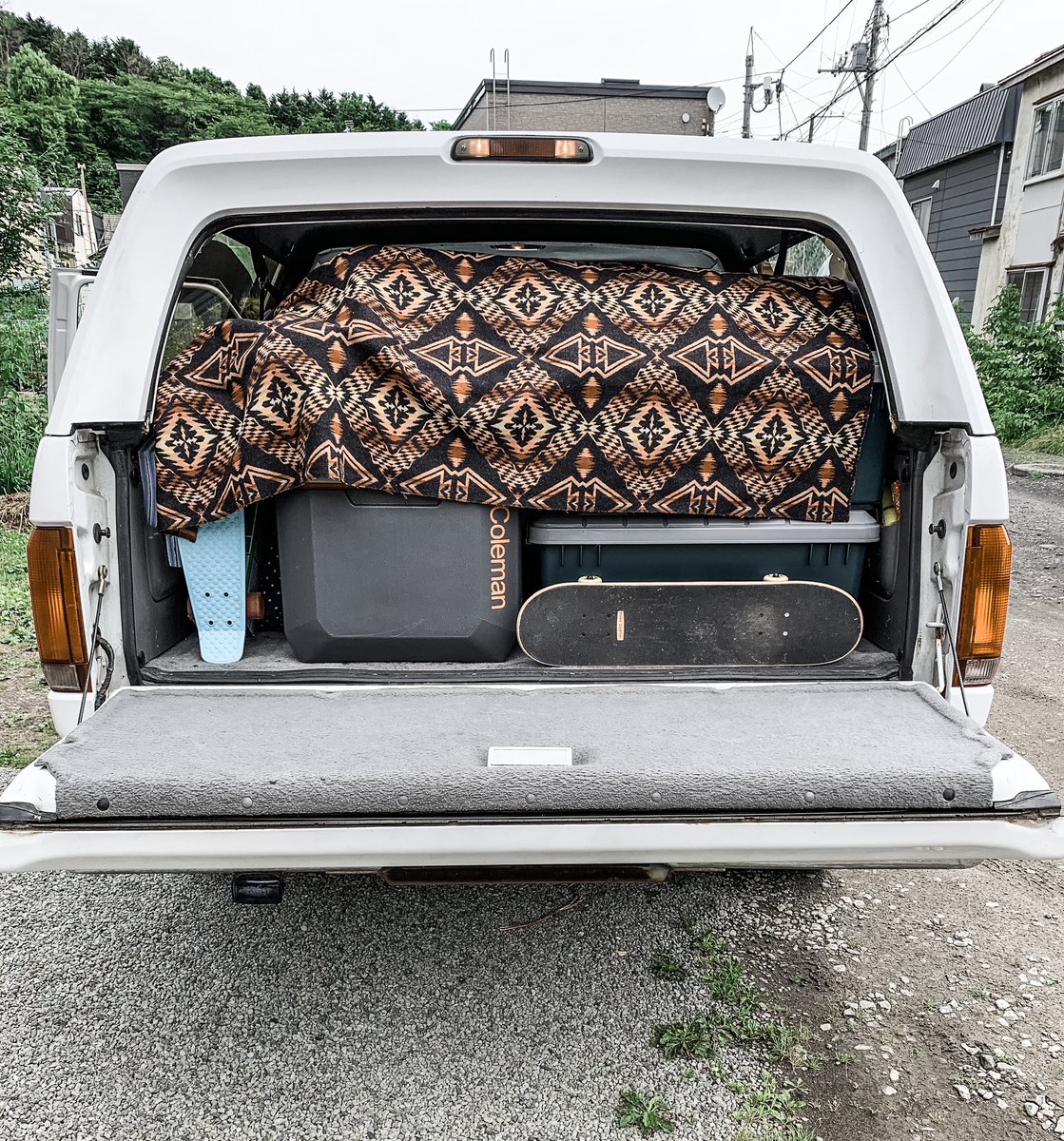 Style Factory Co My Favorite Bronco キャンプ ブロンコはしっかり積めます Car Ford Bronco Fordbronco Camp Pendleton Coleman Skeatboard アメ車 アメ車好き フォード ブロンコ ペンドルトン コールマン スケート