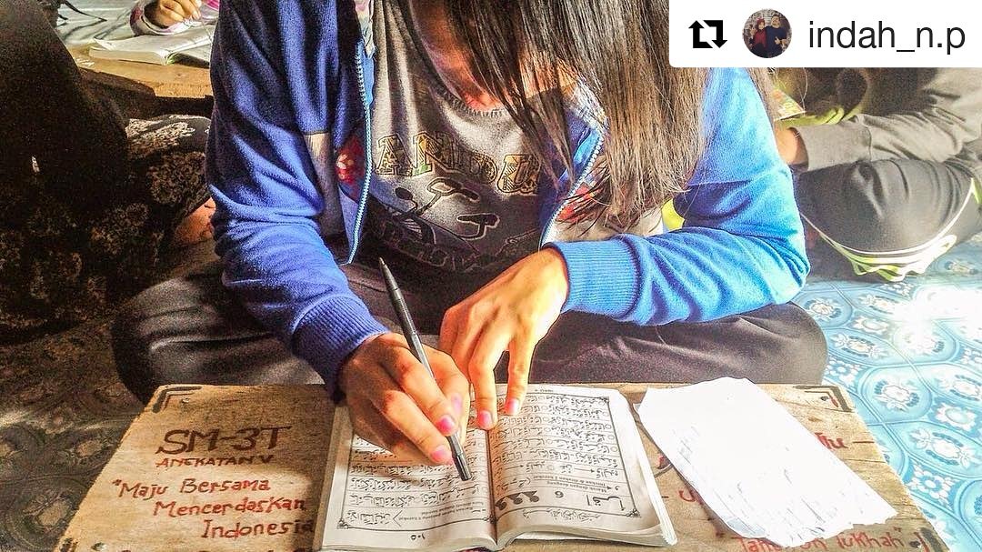 #Repost <a href="/indah_n/">indah</a>.p (<a href="/get_repost/">Repost</a>)
Mengajar Mengaji
Kami tak punya banyak... instagram.com/p/B0lEm7RlwZf/…
<a href="/Kemdikbud_RI/">kemdikbud go id</a>, @Kemristekdikti, <a href="/kempanrb/">Kementerian PANRB</a>