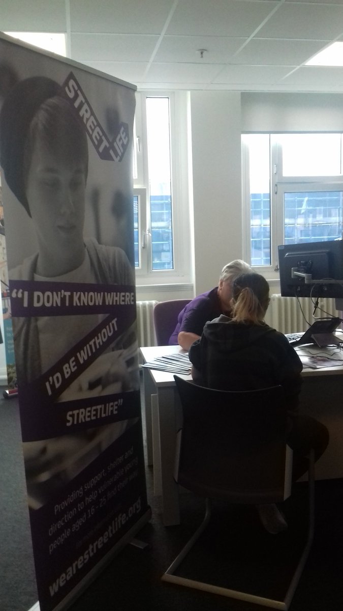 Do it For You! Volunteering Event at Blackpool Jobcentre #DisabilityConfident  @tweetstreetlife @TheBHF @BF_StreetAngels @DisabilityFirst @BlackpoolCarers @TheSilverLineUk @angiehesketh01 @gilldalton_