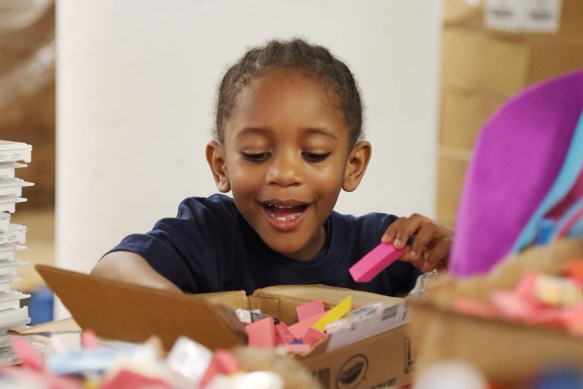Voa Greater New York On Twitter Shopping For