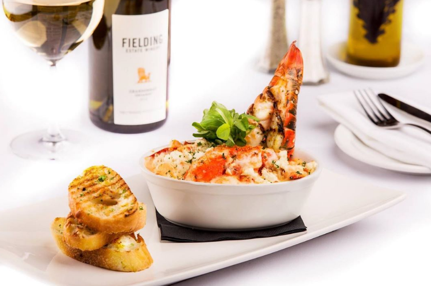 Stone House Dining tweet media